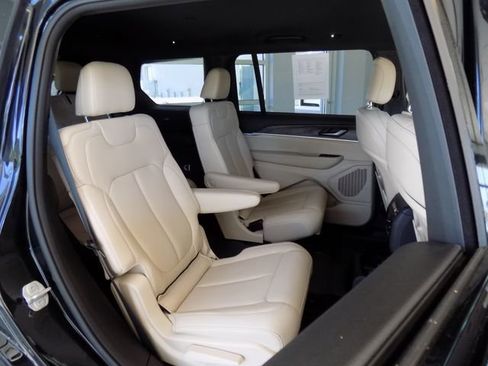 Certified 2023 Jeep Grand Cherokee L Limited image 13