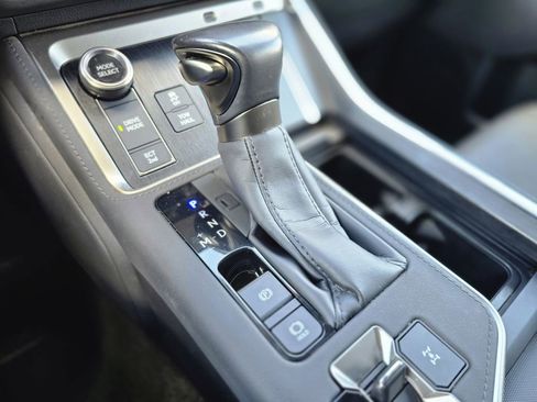 Used 2024 Lexus GX 550 image 27