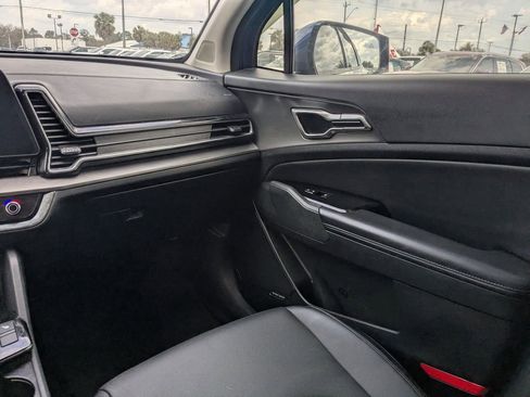Used 2023 Kia Sportage SX AWD/4WD image 16