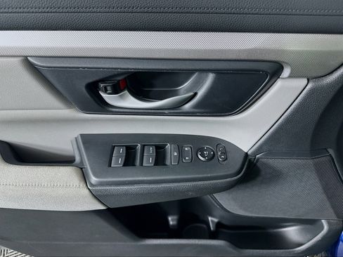 Used 2018 Honda CR-V LX image 15