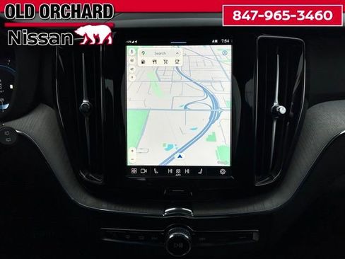 Used 2025 Volvo XC60 B5 Plus image 18