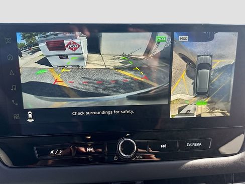 New 2026 Mitsubishi Outlander SE image 14