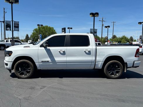 Used 2022 RAM 1500 Big Horn AWD/4WD image 3