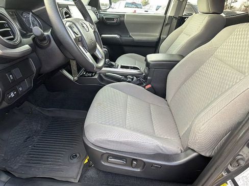 Used 2021 Toyota Tacoma SR5 image 13