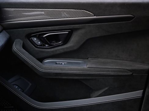 Used 2024 Lamborghini Urus Performante image 30