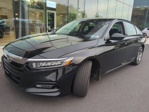 Used 2019 Honda Accord EX image 2