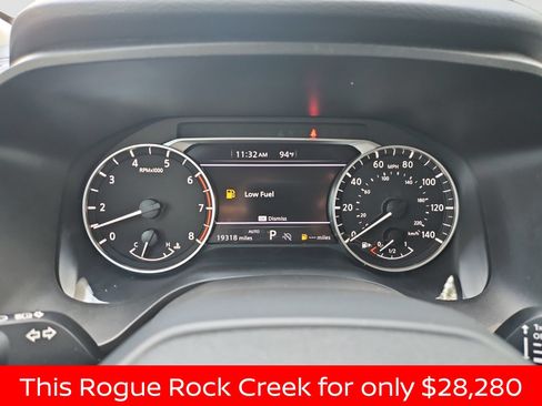 Used 2025 Nissan Rogue SV AWD/4WD image 27