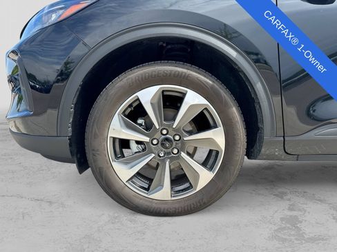 Used 2025 Ford Escape Platinum AWD/4WD image 17