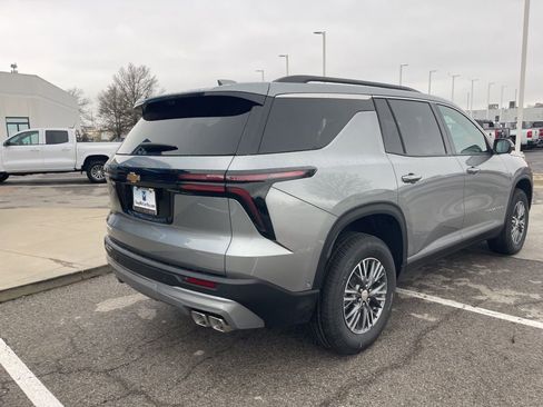 New 2026 Chevrolet Traverse LT w/ Enhanced Driving Package FWD image 3