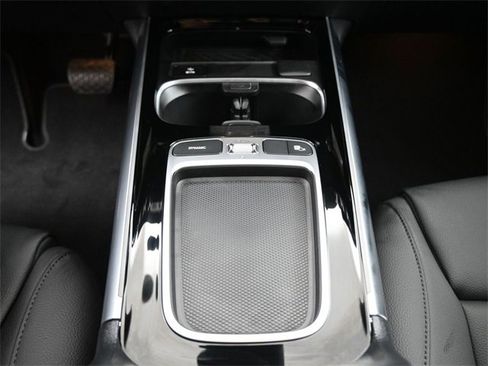 New 2025 Mercedes-Benz GLA 250 image 31