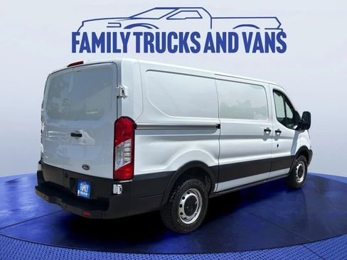 Used 2019 Ford Transit 150 130 Low Roof w/ Interior Upgrade Package RWD image 5