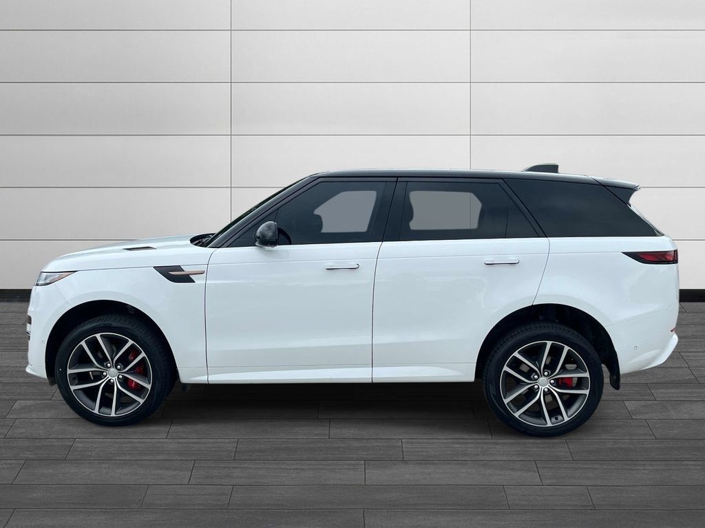Used 2023 Land Rover Range Rover Sport SE Dynamic AWD/4WD image 2