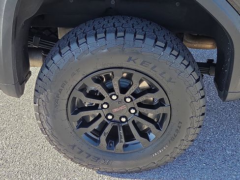 Certified 2023 GMC Sierra 1500 AT4X image 7