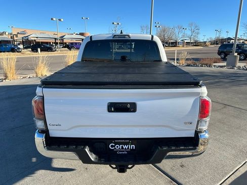 Used 2023 Toyota Tacoma TRD Off-Road image 7