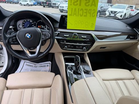 Used 2018 BMW 530e xDrive AWD/4WD image 9