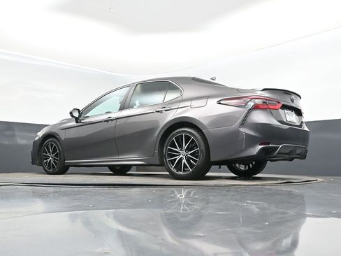 Used 2023 Toyota Camry SE image 41