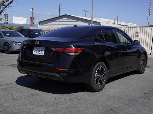 Used 2025 Nissan Sentra SV w/ All-Weather Package FWD image 4