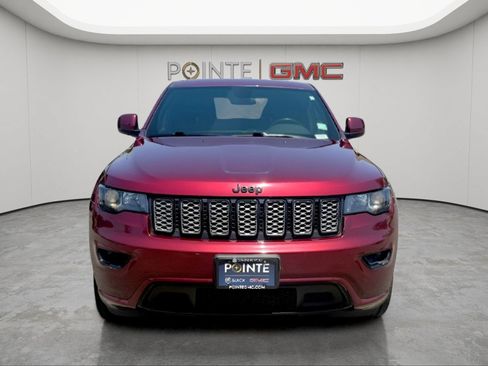 Used 2021 Jeep Grand Cherokee Laredo X AWD/4WD image 9