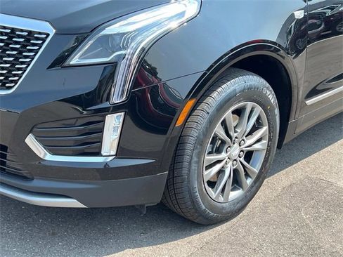 Certified 2022 Cadillac XT5 Premium Luxury image 8