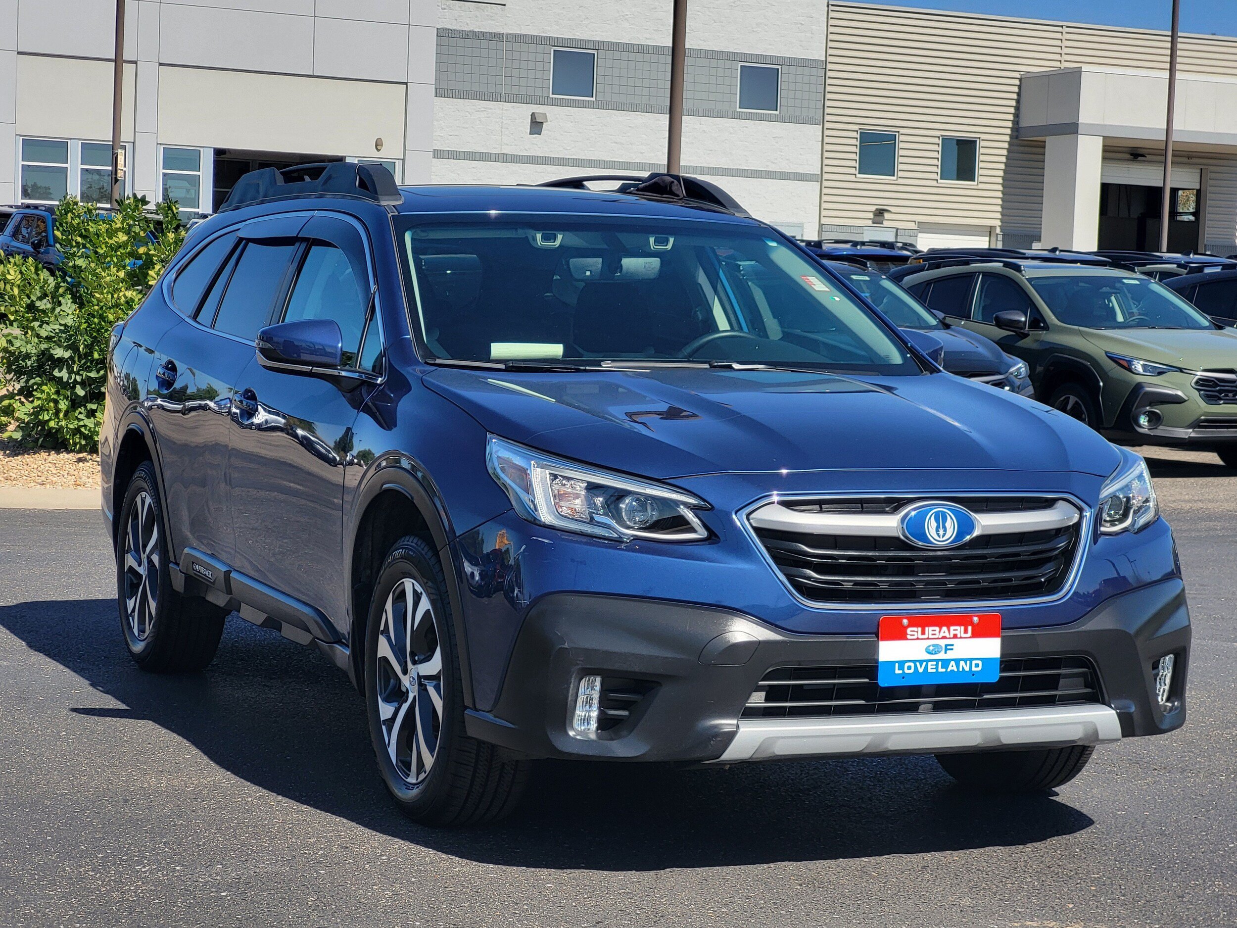 Used 2020 Subaru Outback Limited w/ Popular Package #2 AWD/4WD image 3