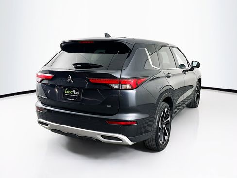 Used 2024 Mitsubishi Outlander SE image 9