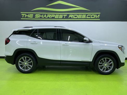 Used 2023 GMC Terrain SLT image 19