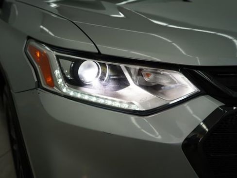 Used 2020 Chevrolet Traverse RS image 79