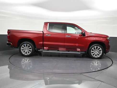 Used 2020 Chevrolet Silverado 1500 High Country w/ Technology Package AWD/4WD image 6