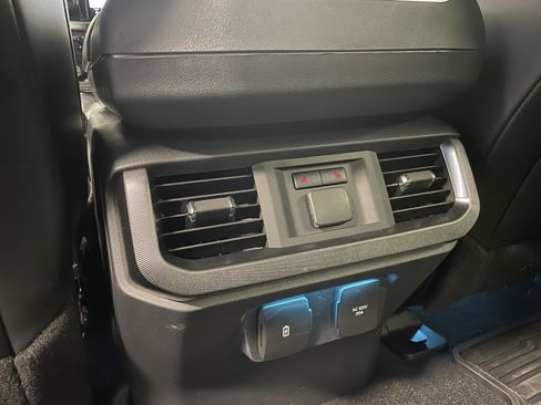 Used 2024 Ford F150 Platinum w/ Equipment Group 702A High image 26