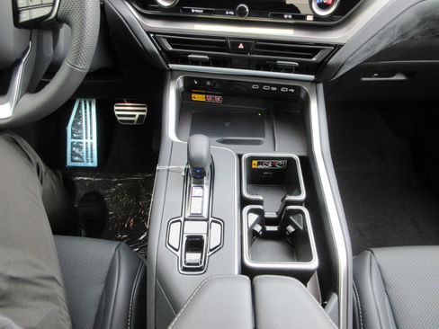 New 2025 Lexus TX 500h AWD image 46