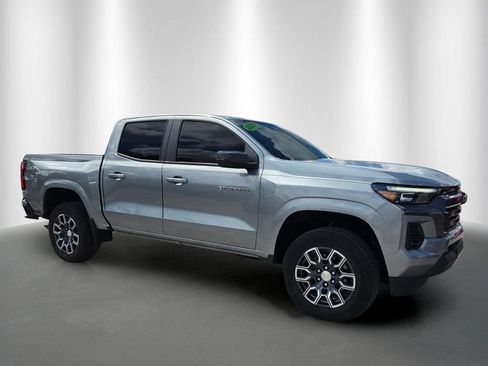Used 2024 Chevrolet Colorado LT w/ LT Convenience Package III RWD image 2