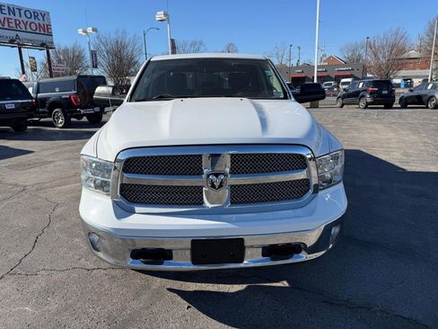 Used 2018 RAM 1500 SLT image 6