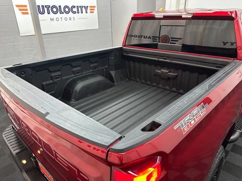 Used 2026 Chevrolet Silverado 1500 LT Trail Boss w/ Convenience Package II AWD/4WD image 11