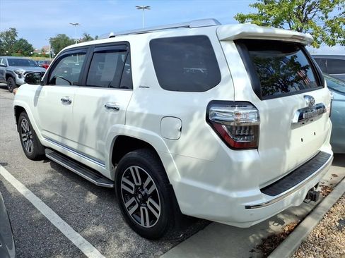 Used 2016 Toyota 4Runner Limited AWD/4WD image 11