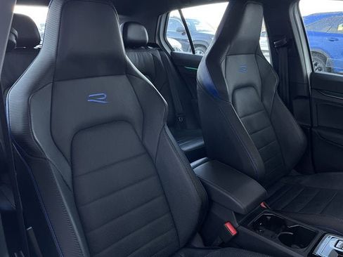 Used 2023 Volkswagen Golf 20th Anniversary Edition image 22