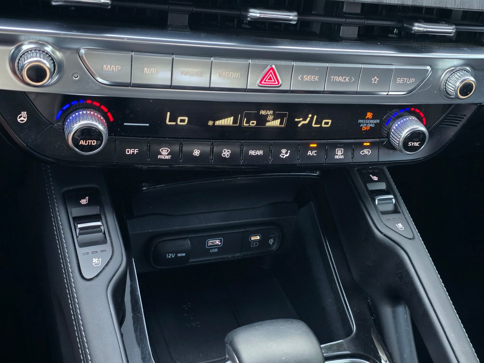 Used 2024 Kia Telluride SX Prestige AWD/4WD image 20