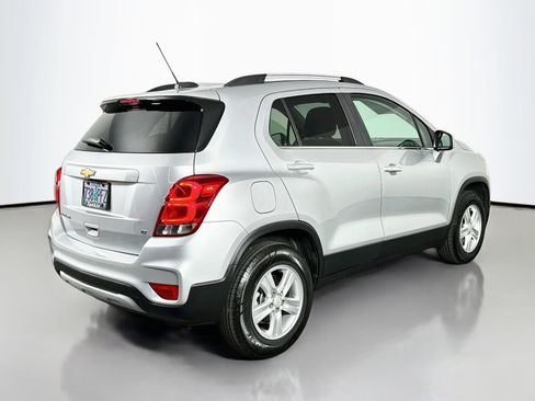 Used 2020 Chevrolet Trax LT w/ LT Convenience Package AWD/4WD image 7