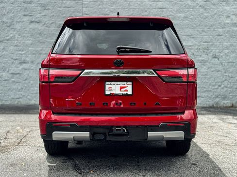 Used 2023 Toyota Sequoia Limited image 14