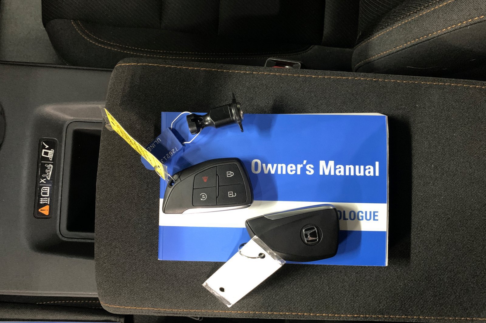 Used 2024 Honda Prologue EX image 11