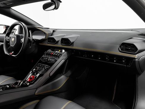 Used 2017 Lamborghini Huracan LP 580-2 image 18