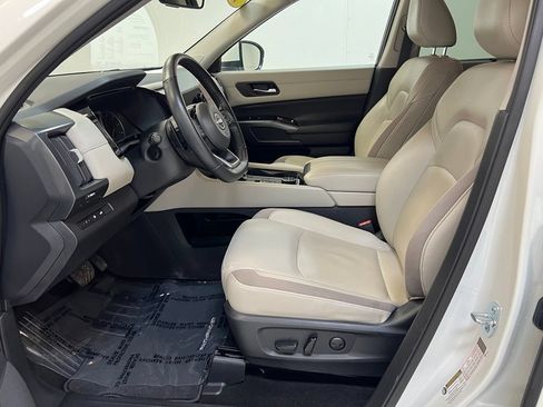 Used 2023 Nissan Pathfinder SL w/ SL Premium Package AWD/4WD image 15