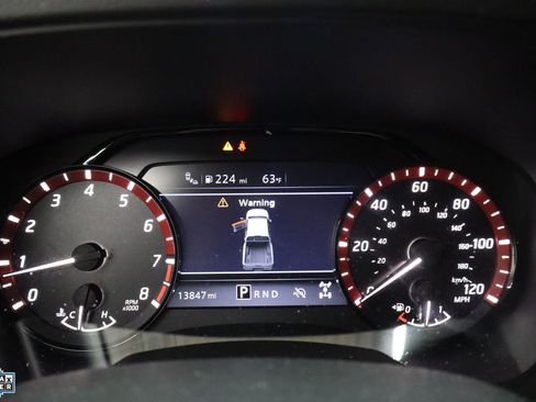 Used 2025 Nissan Frontier PRO-4X w/ Black Accent Package image 13