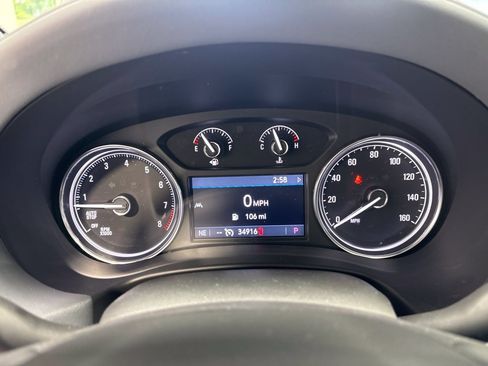 Used 2023 Buick Enclave Essence w/ Experience Buick Package AWD/4WD image 17