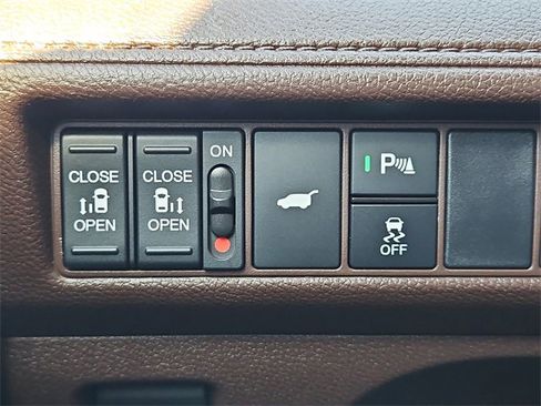 Used 2025 Honda Odyssey Elite image 29