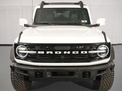 Used 2023 Ford Bronco Outer Banks w/ Sasquatch Package AWD/4WD image 4