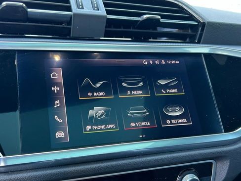 Used 2022 Audi Q3 2.0T Premium w/ Convenience Package image 25