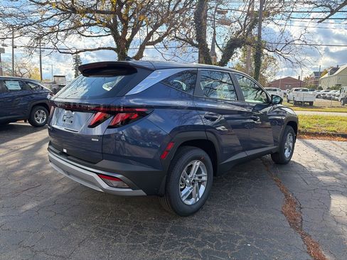 New 2026 Hyundai Tucson SE image 7