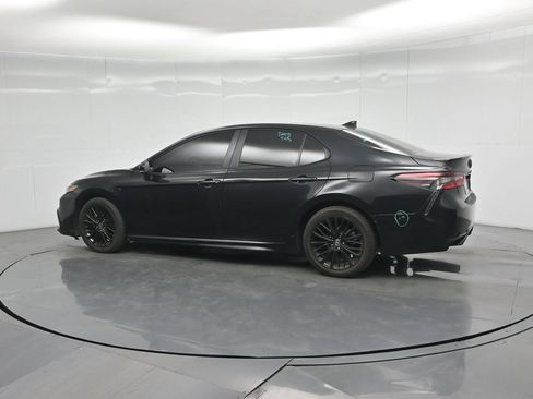 Used 2021 Toyota Camry SE w/ Convenience Package FWD image 21