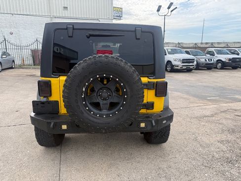 Used 2011 Jeep Wrangler Unlimited Sport AWD/4WD image 5