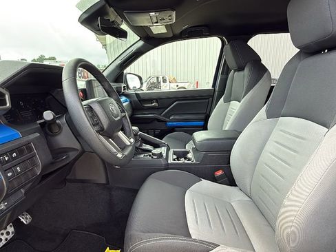 Certified 2025 Toyota Tacoma TRD Sport AWD/4WD image 10